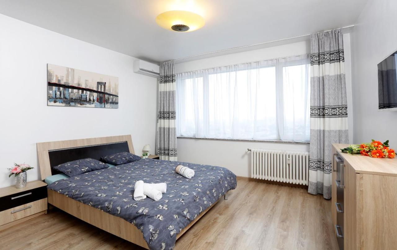 Cozy Apartment With A View Bucureşti Eksteriør bilde